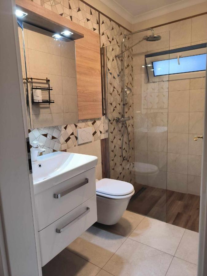 Apartament Luxury Airport Retreat Kluż-Napoka Zewnętrze zdjęcie