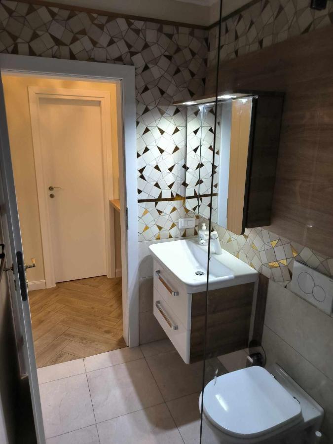 Apartament Luxury Airport Retreat Kluż-Napoka Zewnętrze zdjęcie